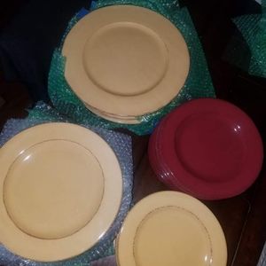 Pier 1 Toscana Dinner Plates